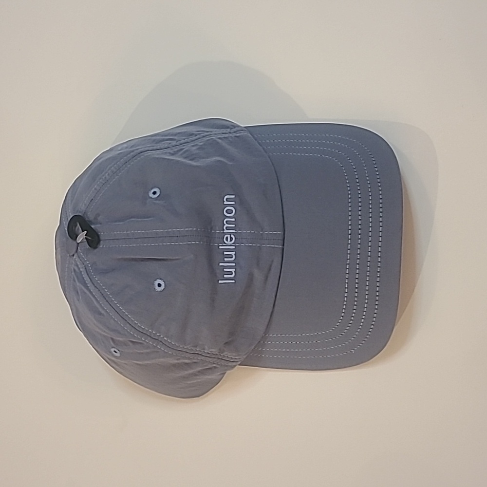 NWT LULULEMON classic Ball Cap Hat S/M